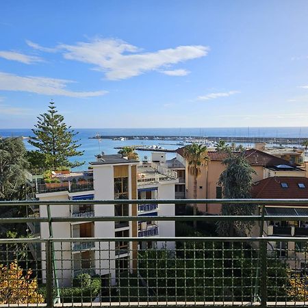 La Baia Nel Porto Lägenhet Sanremo Exteriör bild