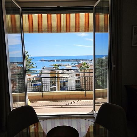 La Baia Nel Porto Lägenhet Sanremo Exteriör bild