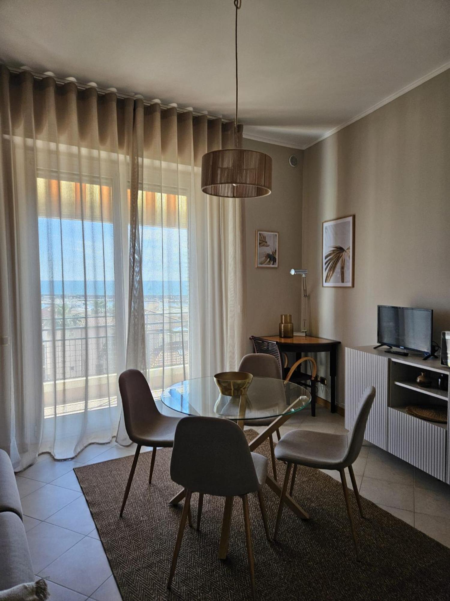 La Baia Nel Porto Lägenhet Sanremo Exteriör bild